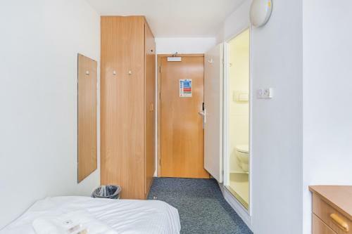Albergue Vibrant Ensuite Rooms, Hatfield - Sk