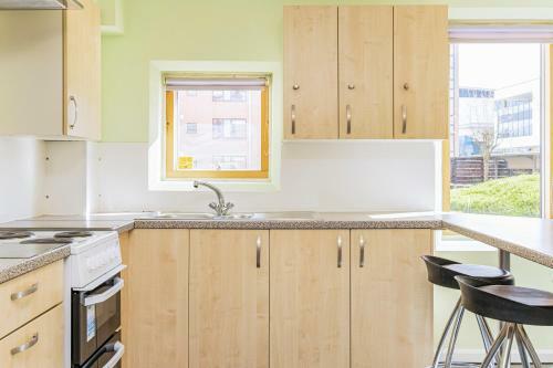 Albergue Vibrant Ensuite Rooms, Hatfield - Sk