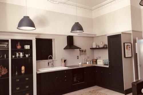 Seaside Escape - Gorgeous 2 Bed Apartment In St-leonards-on-sea