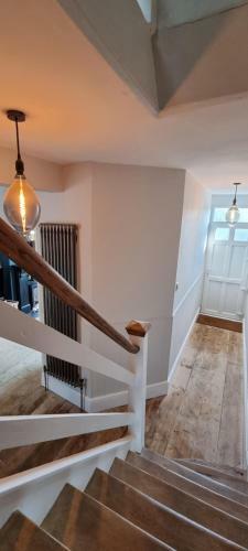Stunning 5 Bed Townhouse, 5 Mins From The Sea