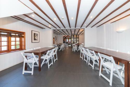 Apartamento Charming 20-bed Self Contained Dwelling In Hook