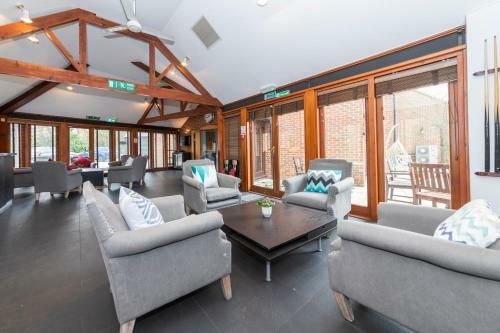 Apartamento Charming 20-bed Self Contained Dwelling In Hook