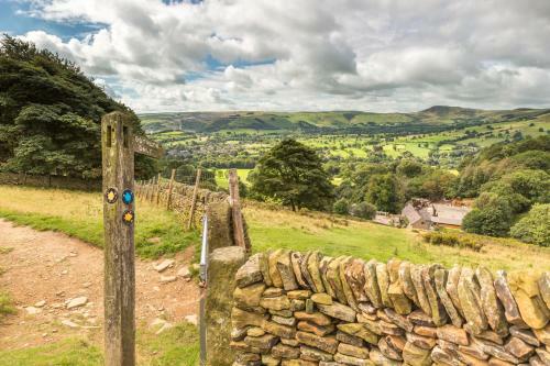 Lodge Peak District Shepherds Hut