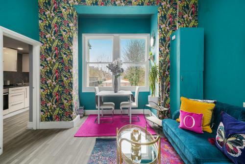 The Boutique Windmill Apartments With Hot Tubs