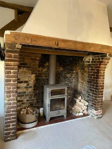Kingpost - 3 Bedroom Apartment In Sandwich