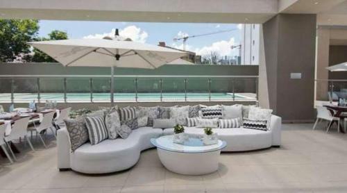 Sandton Skye Exclusive Apartment