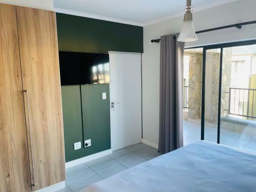 Kikuyu Waterfall Luxury 2 Bedroom Apartment
