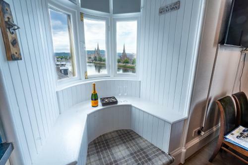 Penthouse Apartment Near Inverness Castle