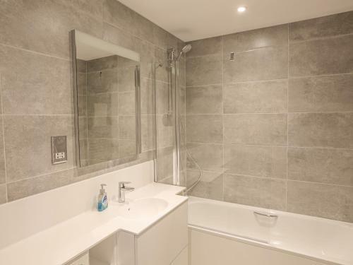 7 Thurlestone Rock