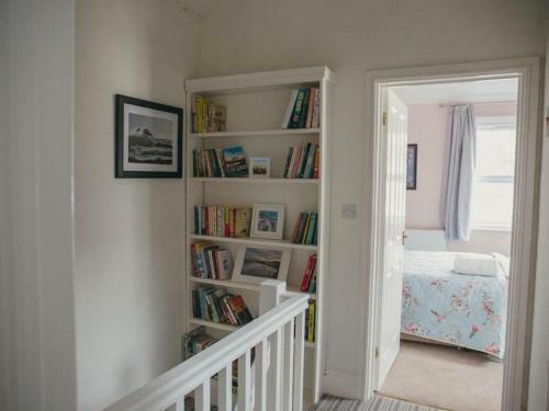 Pass The Keys Beautifully Decorated Bright And Cosy Cottage
