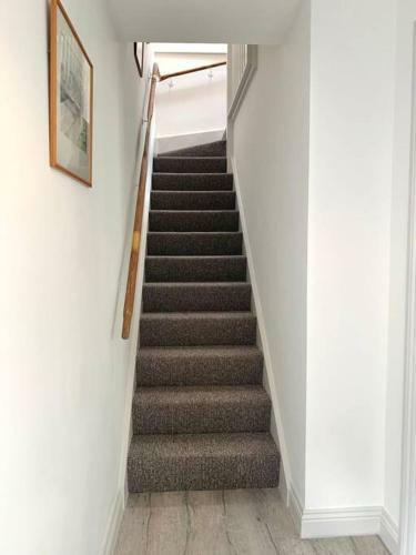 Fresh Modern Two Bedroom Apartment In Kingsbridge.