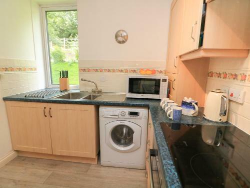Apartamento 9, Library Court