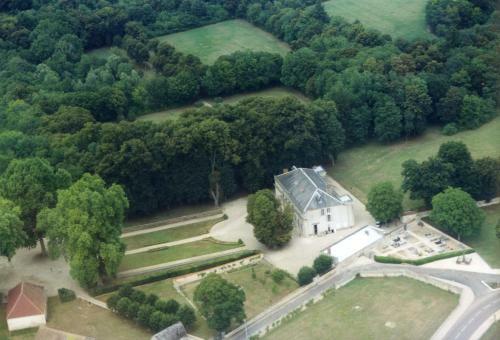 Bed & Breakfast Le Ch�teau De Bressey & Son Orangerie