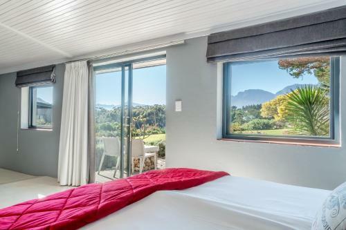 Hostal Colourful Manor Luxury Lodge