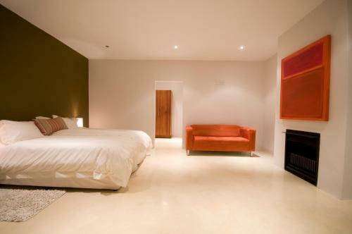 Hostal Colourful Manor Luxury Lodge