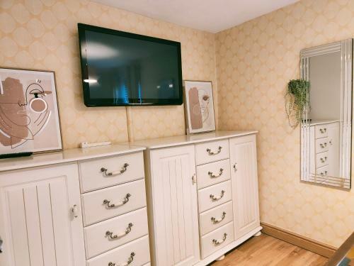 City Centre Apartment- Beautiful Old Town- Parking
