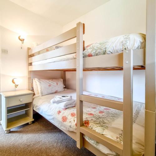 Ta Mill Cottages & Lodges - Meadowview Chalet 3