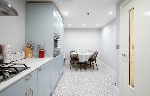 Modern Apartment In Leamington Spa City Centre