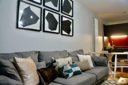 Stylish Highcross 1bed Apartment- Central