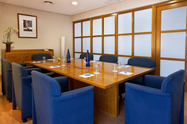 Hotel NH Luz Huelva