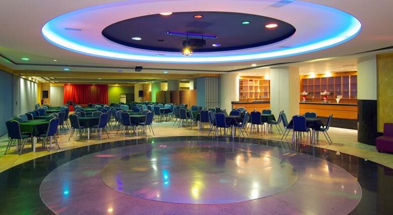 Hotel Puente Real