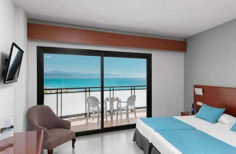 Hotel Puente Real