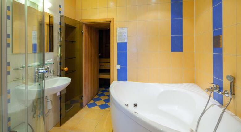 Nevsky Grand Hotel