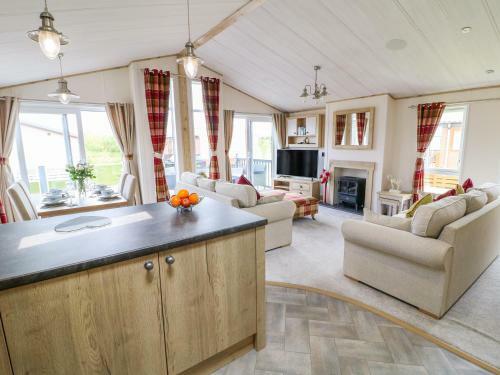 Ashton Lodge