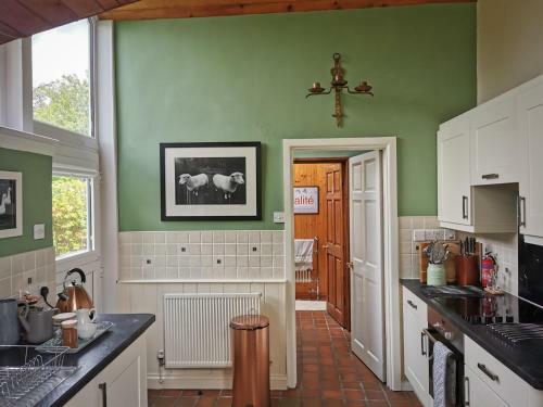 Jasmine Cottage - 3 Bedroom Cottage - Llanfyrnach