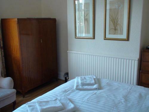 Hostal Bodeuron Guest House