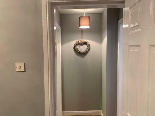 The Snug Garden Apartment