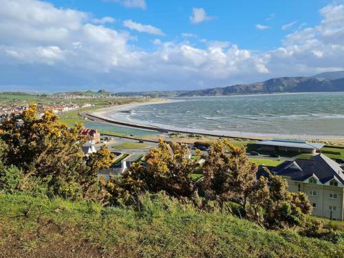 5-bedroom Holiday Home In West Shore, Llandudno