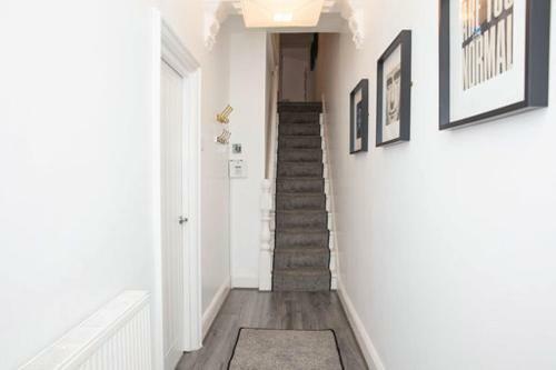 Sybil Townhouse Anfield Sleeps 15