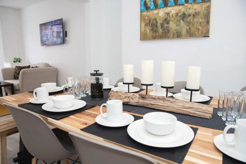 Sybil Townhouse Anfield Sleeps 15