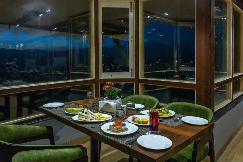 Hotel Sumi Vista T V Tower Darjeeling