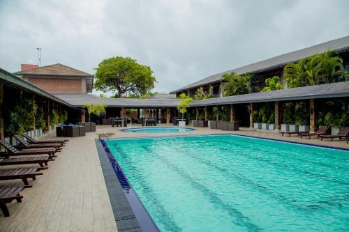 Full Moon Garden Hotel