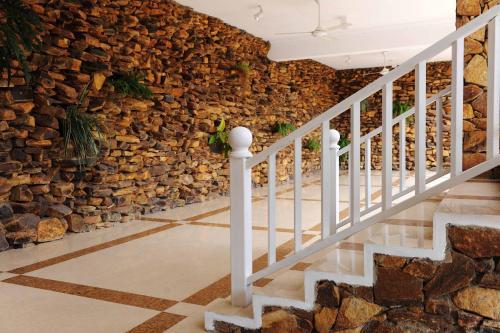 Full Moon Garden Hotel