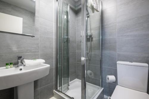 Apartamento Gorgeous 2 Bed Apt - Waterfront, Parking & Balcony - Sleeps 6!