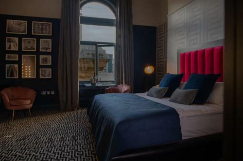 62 Castle Street Hotel