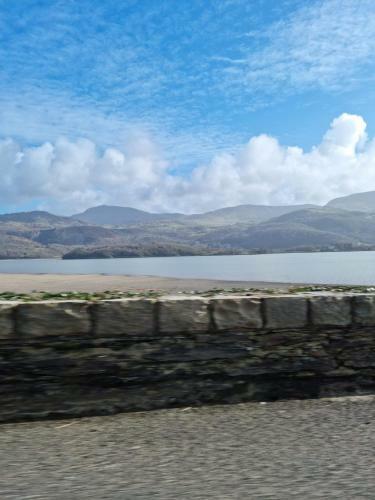 Bimble Cottage. The Cosy Snowdonia Hideaway