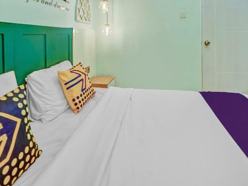 Hotel Spot On 90728 Griyapram Riverside Syariah