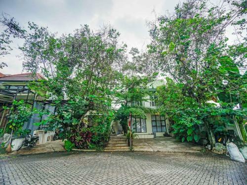 Hotel Spot On 90728 Griyapram Riverside Syariah