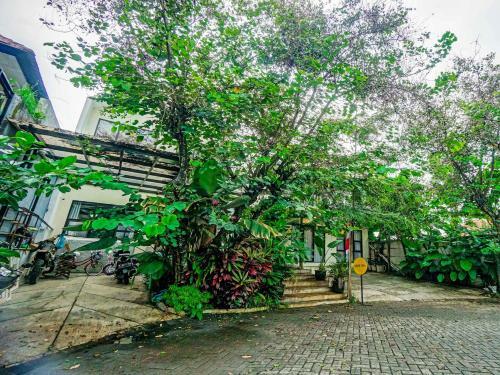 Hotel Spot On 90728 Griyapram Riverside Syariah