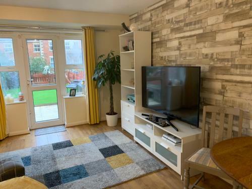 Apartamento Cosy Canalside Home, Train Station, Pizza Oven