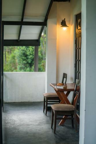 Hostal Ella Forest Paradise Hotel