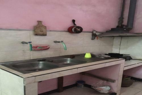 Hostal Rahayu Guest House