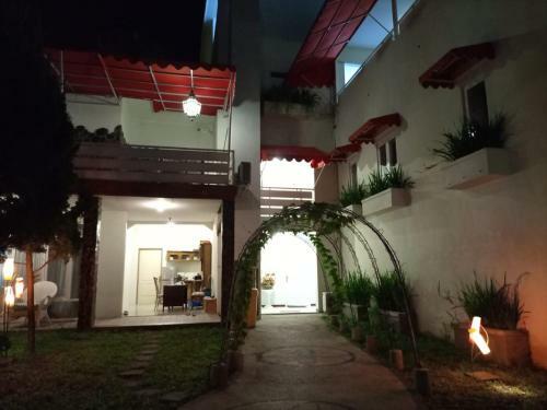 Jaden Hotel & Resort