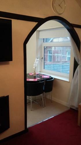 The Coach House Apartment