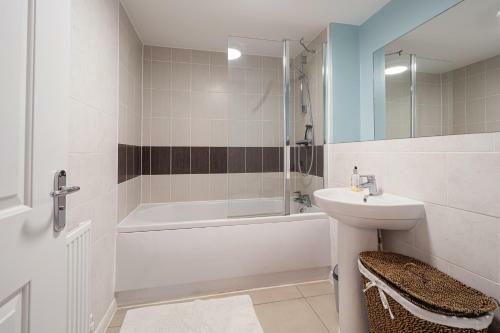 Apartamento Modern Townhouse - Sleeps Up To 6