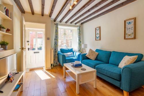10 Ingram Street Cottage With Courtyard Garden